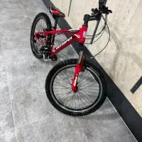 دوچرخه المپیا قرمز