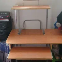 میز تحریر|میز تحریر و کامپیوتر|پیر بکران, |دیوار