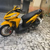 کلیک زرد انبه ای|موتورسیکلت|رشت, پل تالشان|دیوار