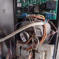 برق کارساختمان|خدمات پیشه و مهارت|تویسرکان, |دیوار