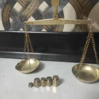 ترازو برنج به همراه ۵عدد سنگ ترازو برنج