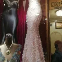 تعدادی لباس مجلسی در حد نو سایز ۳۸تا۴۲