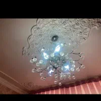 یک جفت لوستر کریستالی