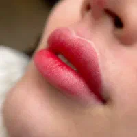 مدل برای خدمات آرایش دائم و لیفت ابرو و مژه