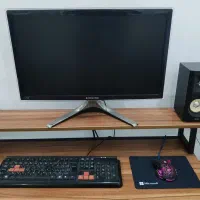 سیستم کامپیوتر همراه با میز نو|رایانه رومیزی|رشت, پیرسرا|دیوار