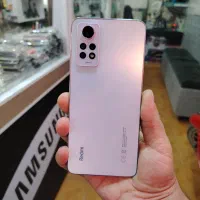 گوشی در حد بدون کوچک ترین خط وخش