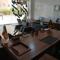 میز ۲متری.  مبل ۴نفره.  جلو مبلی|دفتر کار|صفادشت, |دیوار