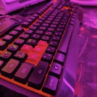 کیبورد گیمینگ bloody q135