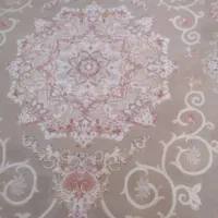 باسلام یک عدد فرش ۶ متری کرمی برجسته سالم