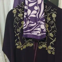 کت وشلوار و روسری|لباس|گچی, |دیوار