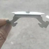 کارگر ساده در کارگاه تولیدی