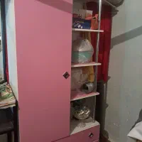 تعدادی کمد به.فروش میرسد