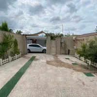 ویلا اجاره ساحلی گیلان شمال رشت جنگلی دریا|اجارهٔ کوتاهمدت ویلا و باغ|خشکبیجار, |دیوار