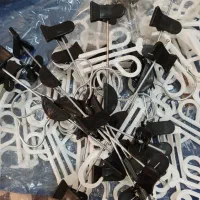 گیره فلزی و پلاستیکی