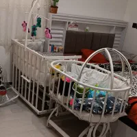 تخت و گهواره نوزاد