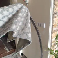 آباژور ایستاده