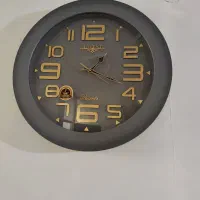 ساعت دیواری