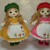 دیوارکوب وعروسک
