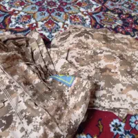 یک جفت پوتین خاکی سپاه  یک دست لباس سپاه خاکی|لباس|زاهدان, |دیوار