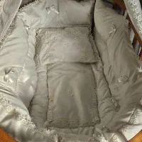 تخت گهواره ای بسیار تمیز و سالم|تخت و صندلی بچه|هشتگرد, شهرک ولیعصر (مصلی)|دیوار