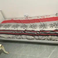 تخت فلزی