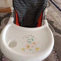 صندلی سفر برای بچه در حد نو