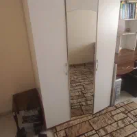 کمد آینه دار|تخت و سرویس خواب|تهران, مرزداران|دیوار