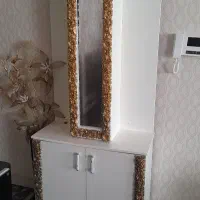 جاکفشی و جای آویز لباس