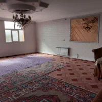 منزل ویلایی همکف بالا  همراه ۷۰ متر تجاری