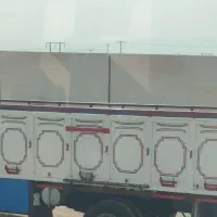 اتاق عقب ایسوزو|خودرو سنگین|رودان, |دیوار