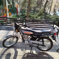 هندا۱۲۵ مدی ۹۳ کاربرات