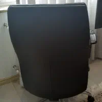 صندلی چرخشی وجک دار