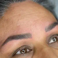 آموزش تخصصی ارایش دائم(فیبروزشیدینگ لب خط چشم)