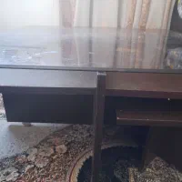 میز و همراه دو تا عسلی