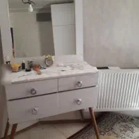 کنسول و آینه