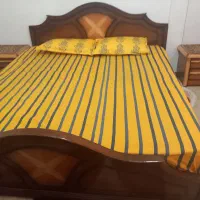 تخت وخوشخواب