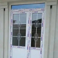درب و پنجره دوجداره upvc وتوری پلیسه
