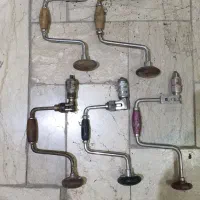 درل قدیمی دریل هندلی فردنگی لهستان آبیاری قطره ای|کلکسیون اشیاء عتیقه|اصفهان, خلیل آباد|دیوار
