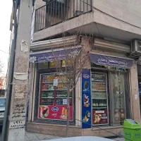 مغازه-بهر-خیابان-اصلی-مطهری