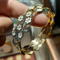 انواع گوشواره و انگشتر