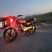 موتور سیکلت ۲۰۰همتاز