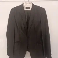 یکدست کت و شلوار به همراه پیراهن و کاور