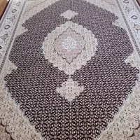 ۳تخته فرش ۵۰۰شانه در حد نو.