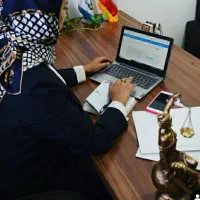 وکیل (متخصص ملکی) مشاوره رایگان ، کیفری ، حقوقی