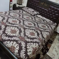 تخت دونفره کاملا سالم با تشک و دوتا پاتختی|تخت و سرویس خواب|نسیم‌شهر, |دیوار