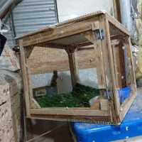 قفس چوبی مرتب و نو