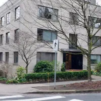 چیذر ، میدان ندا ( ۱۶۲متر ، ۲نبش )