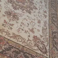 فرش دسته دوم ۷۰۰ شانه تمیز بدون پوسیدگی و پارگی