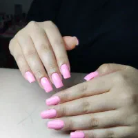 خدمات ناخن و مژه