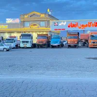 مشاور خرید و فروش در نمایشگاه کامیون